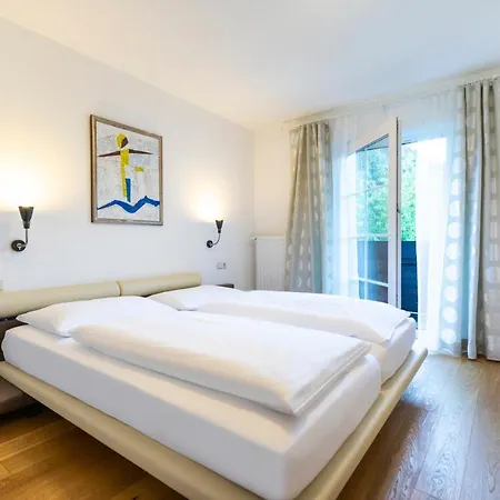 7 Bed & Breakfast 2*