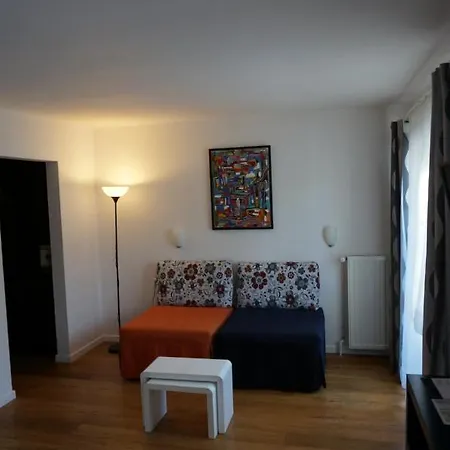 7 Bed & Breakfast 2*